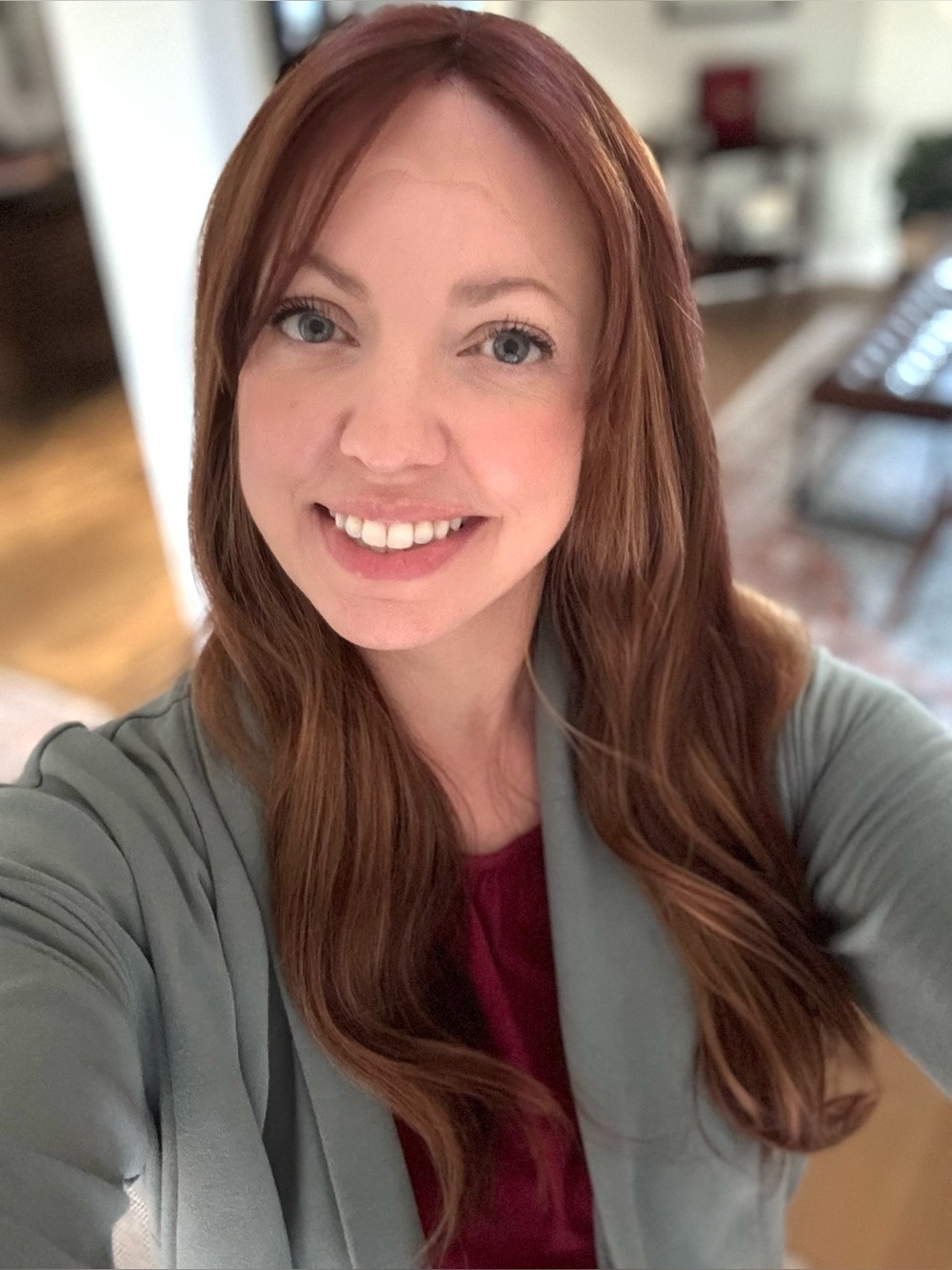 Miller Hazel Blend Petite Wig by CSC — Auburn